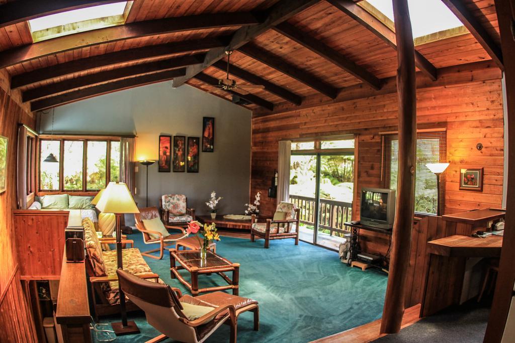 Volcano Village Lodge الغرفة الصورة