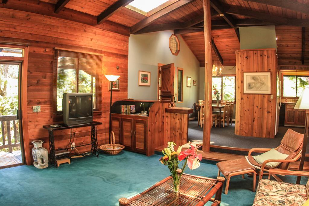 Volcano Village Lodge الغرفة الصورة