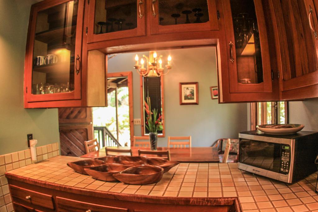Volcano Village Lodge الغرفة الصورة